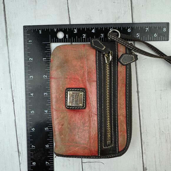 Dooney & Bourke Leather Croc Emboss Multi Function Zip Around Wristlet Wallet - Picture 12 of 12